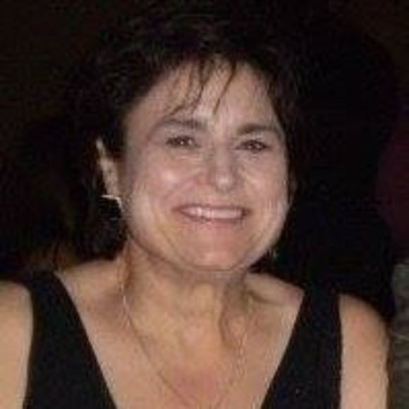 Meet your Posher, Tricia - Picture 1 of 1